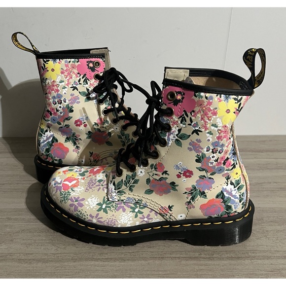 Dr. Martens 1460 Floral Mash Up Backhand Boots Parchment Beige womens Size  6 - Picture 2 of 11